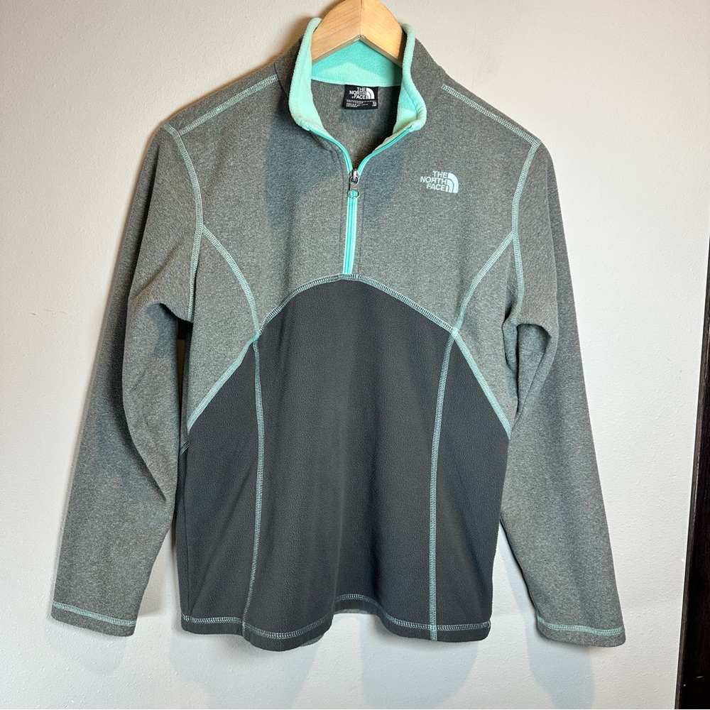 The North Face Girl’s Gray Teal Fleece Outdoor Quarter Zip Cozy Pullover Sweater
